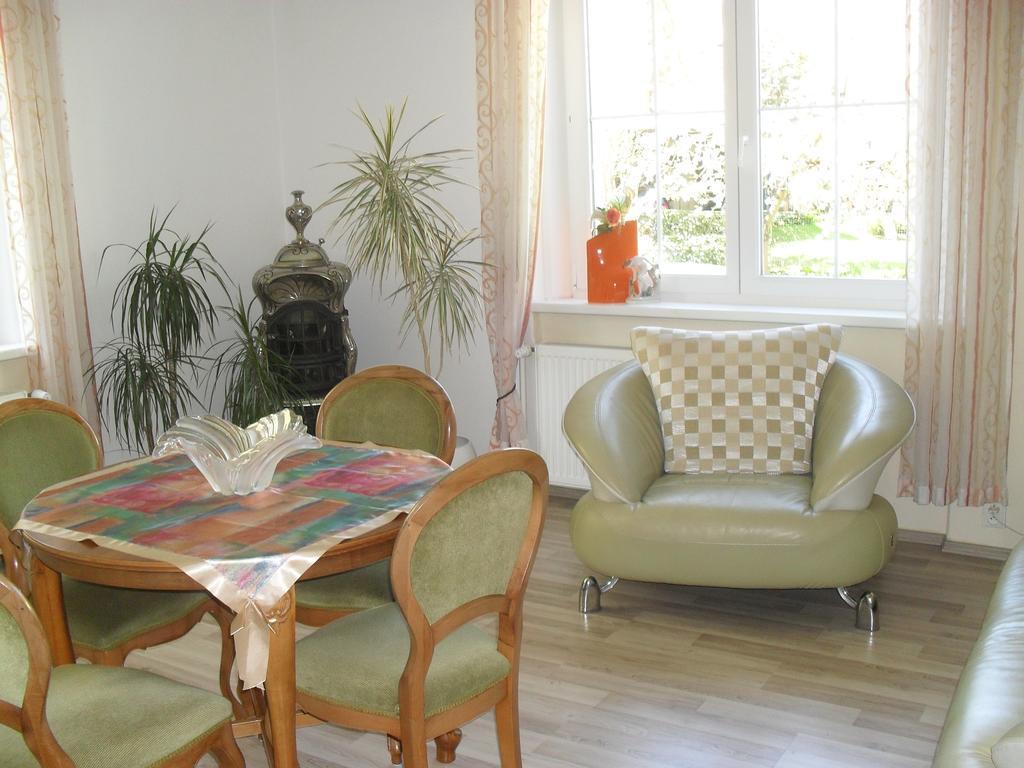 Pension Rak Карловы Вары Экстерьер фото